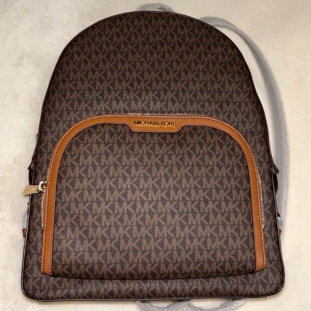 Michael Kors✨🤎🖤Dark Brown and Tan Signature Backpack
